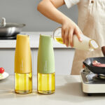 GullPlaza.pk 500ML Glass Oil Dispenser Bottle – Leakproof Transparent Olive Oil, Vinegar & Soy Sauce Storage Bottle with Lid - Image 3