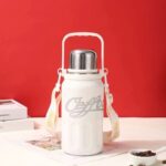 Ceffoo 800ml Stainless Steel Vacuum Flask – Insulated Coffee & Water Bottle with Handle & Strap, 6-12 Hour Temperature Retention (Pink/Red/White) - Image 5